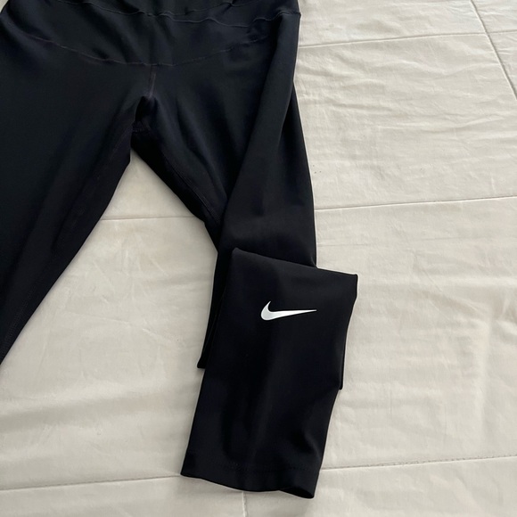 Nike Black Dri-FIT Leggings - Picture 2 of 4